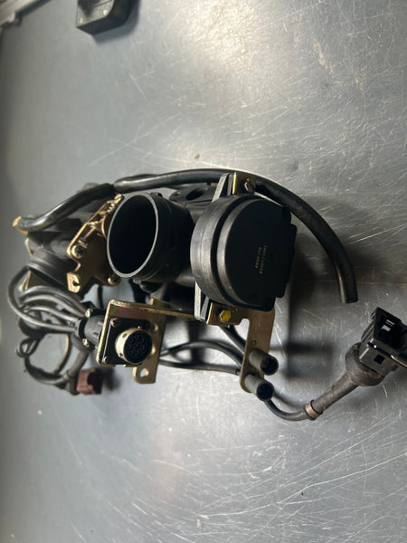 Ducati  - Throttle body for 907 IE fit all code 28240451A).