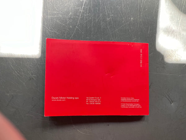 Ducati - Owner Manual for Hyperstrada 2015 code 91372581H