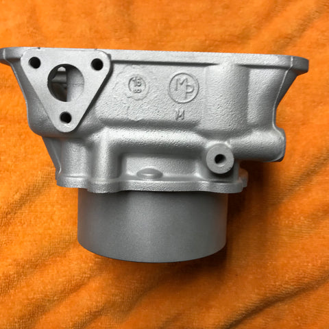 Machine shop Service - 4 Stroke Cylinder Boring and Nike Seal Code F105100